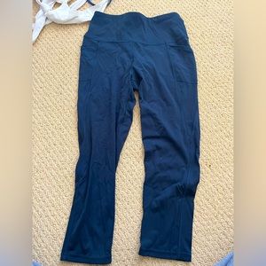 Navy blue capris